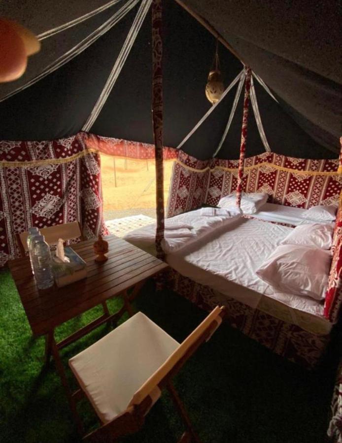Crescent Desert Private Camp Shahiq Luaran gambar