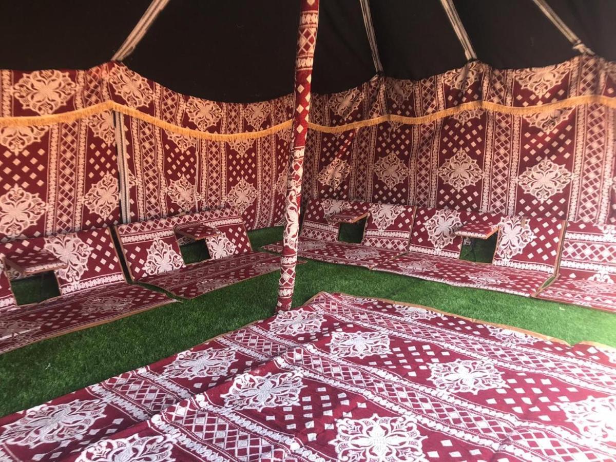 Crescent Desert Private Camp Shahiq Luaran gambar